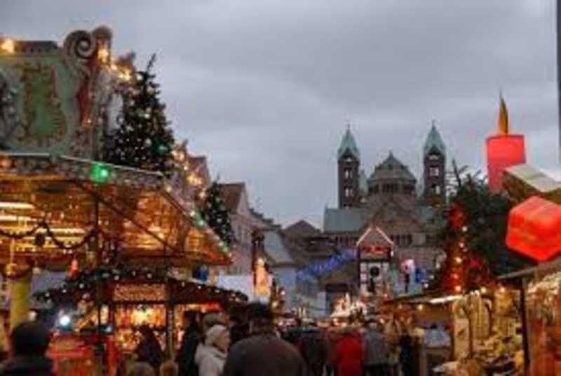 Ferienwohnungen Domblick Mit Historischem Innenhof Speyer Exterior foto